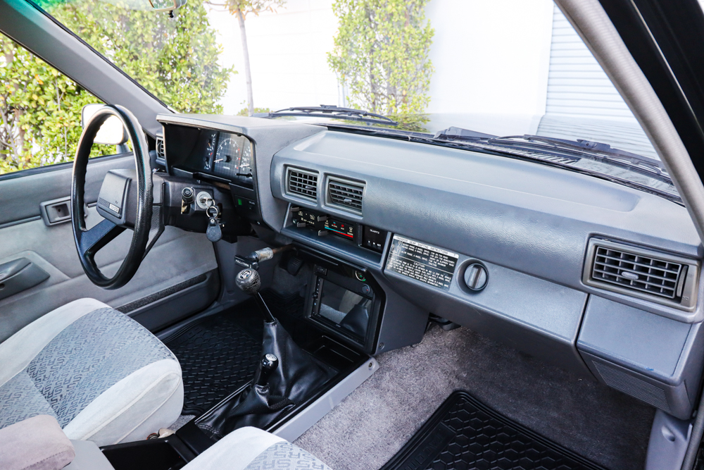 Toyota 84-88 Interior